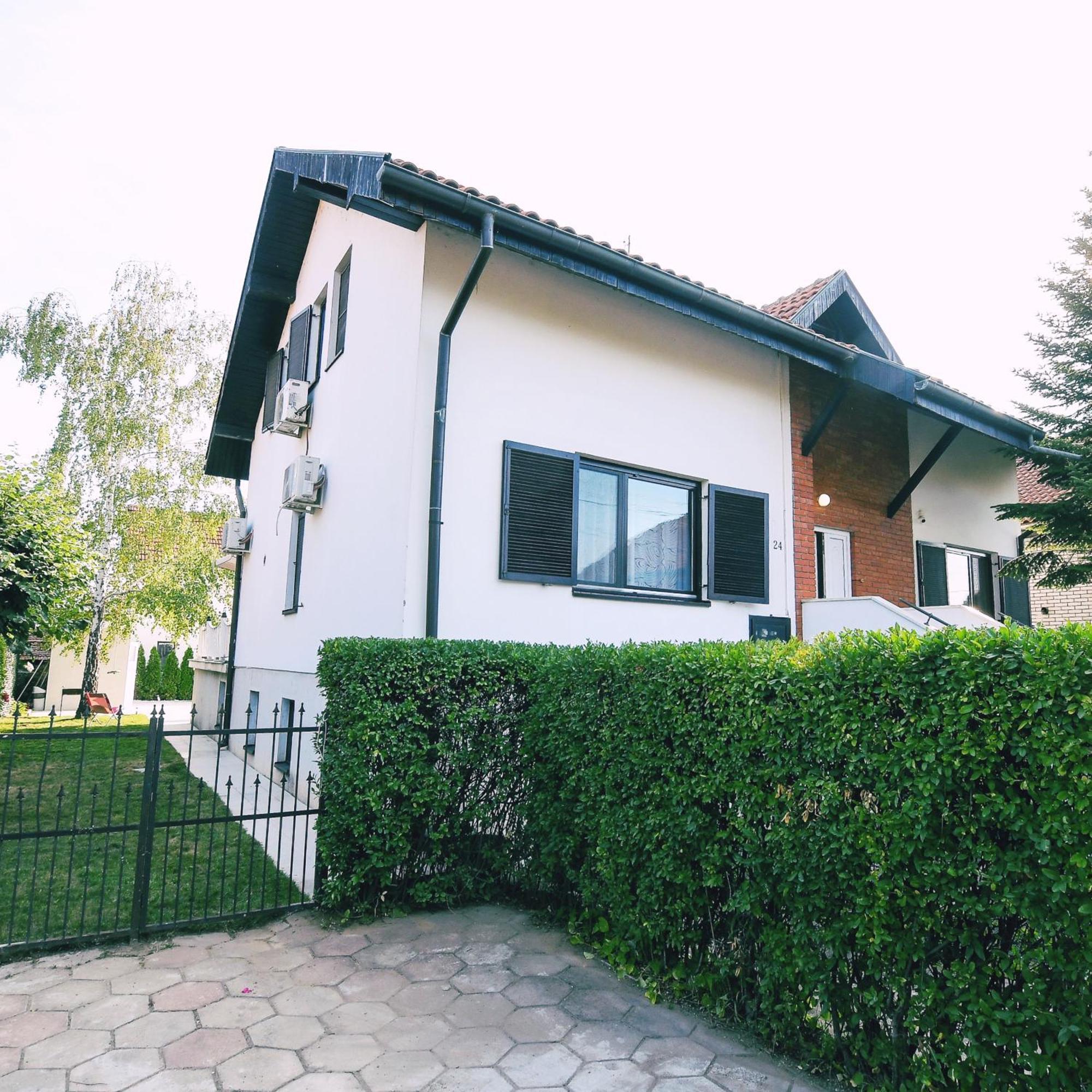Villa Mina Kladovo, 5-Bedroom Villa With Pool For Up To 12 People Exterior photo